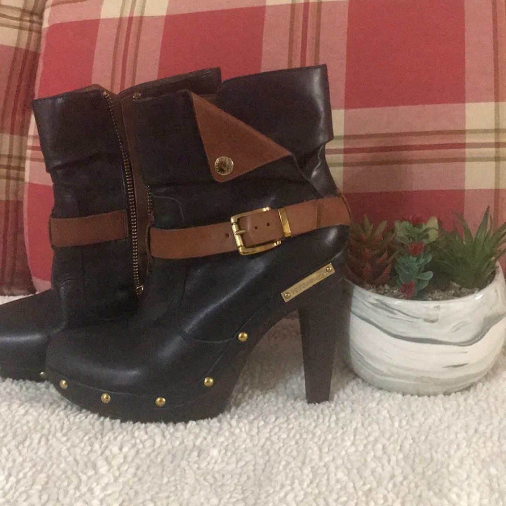BCBG Black boots